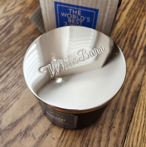 🛍BOGO 50% OFF🪾🕯NWT‼️ White Barn "Mahogany Teakwood Intense" 3-wick Candle - Picture 4 of 10